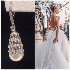 Stunning Pearl Drop & Cubic Zirconia Earrings, Boutique-NWT